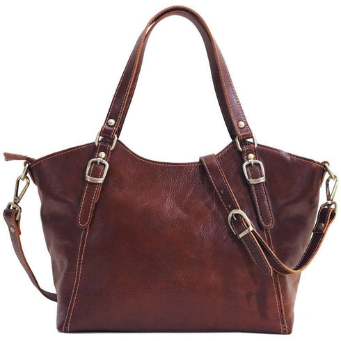 The Floto Ischia Shoulder Bag is a women's leather bag that is handcrafted in Italy. It has comfortable shoulder straps that are adjustable and includes a detachable crossbody strap. This is the Ischia Shoulder Bag in Vecchio Brown.